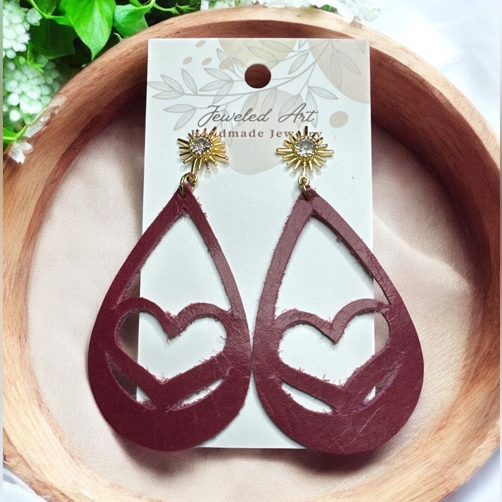 Jeweled Art Heart Bloom Earrings Leather